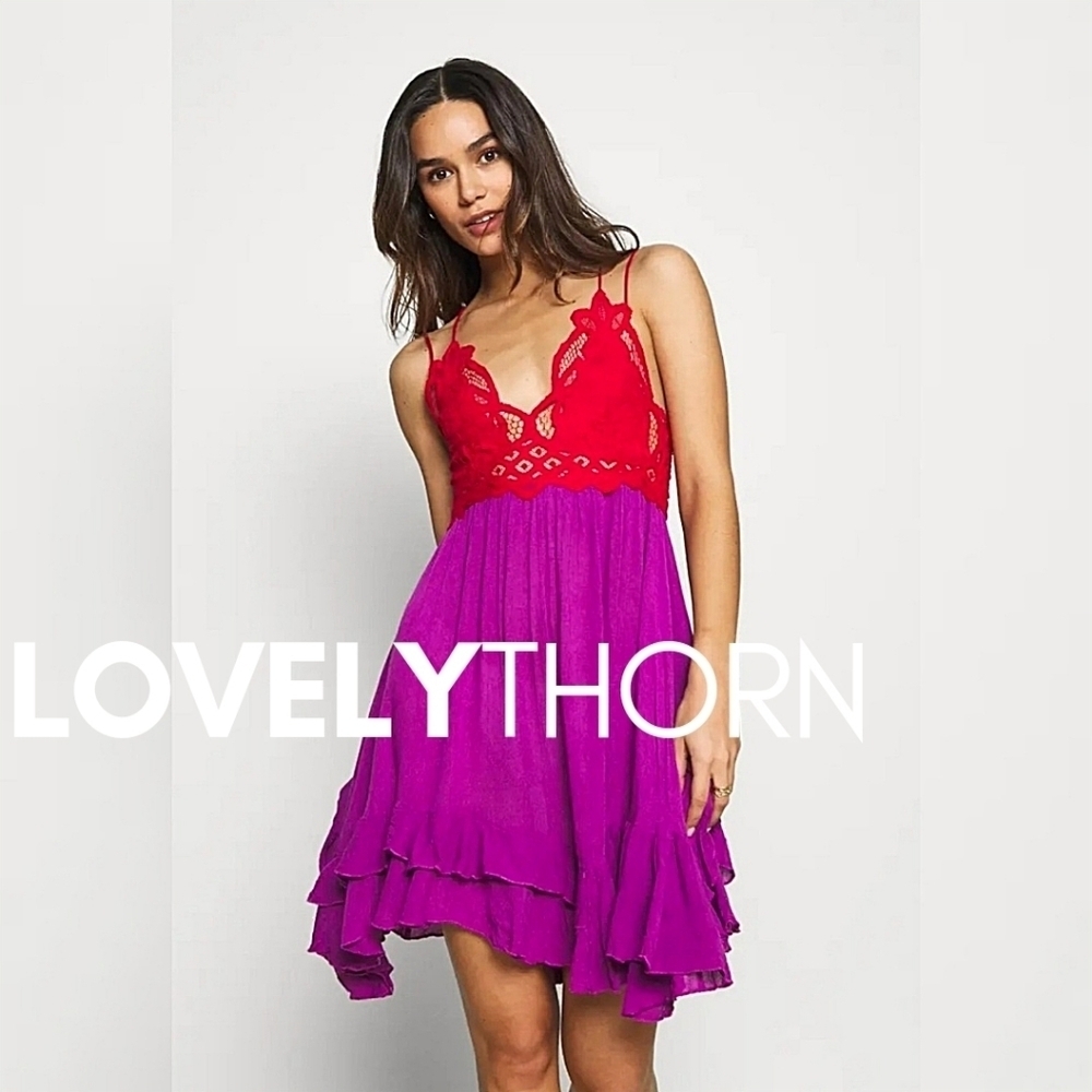 FREE PEOPLE // boho-chic crochet lace flowy strappy mini dress